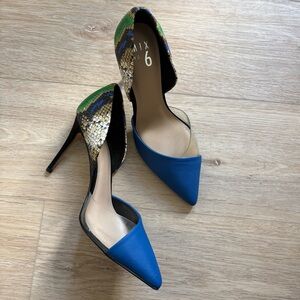 Mix No.6 Blue Pointed D'Orsay Pumps with Multicolor Snake-Print Heel Size 9